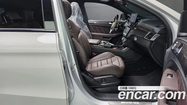 Mercedes-Benz GLE 2019 thumb 11