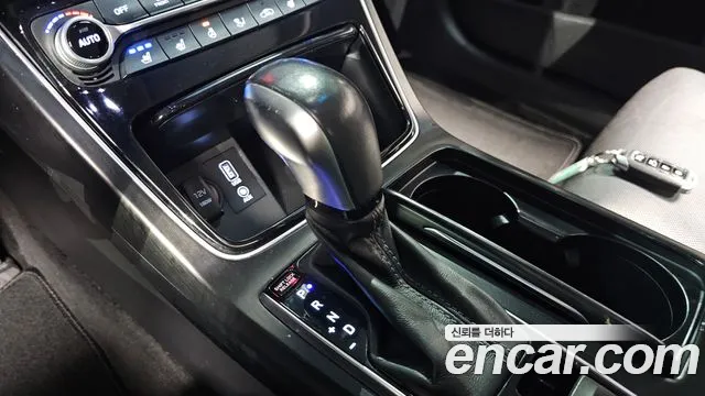 Hyundai Grandeur 2017 thumb 9