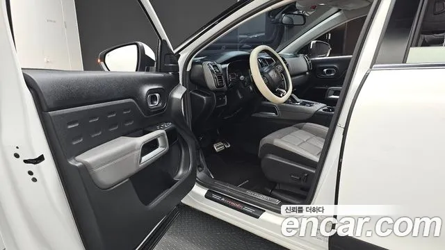 DS C5 Aircross 2019 thumb 10