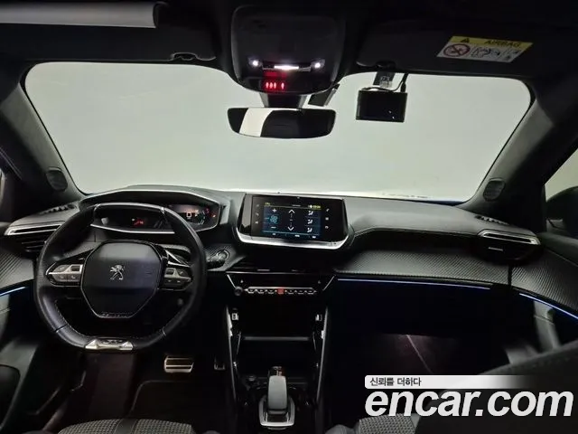 Peugeot 2008 2022 thumb 6