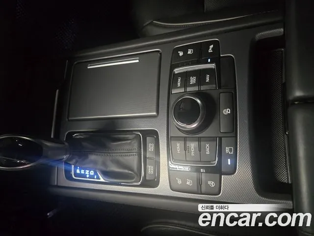 Hyundai Genesis 2015 thumb 8