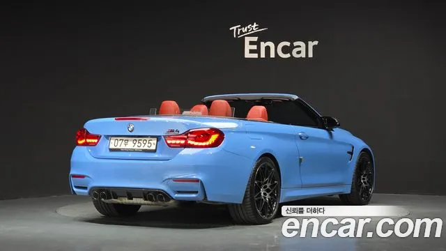BMW M4 2018 thumb 4