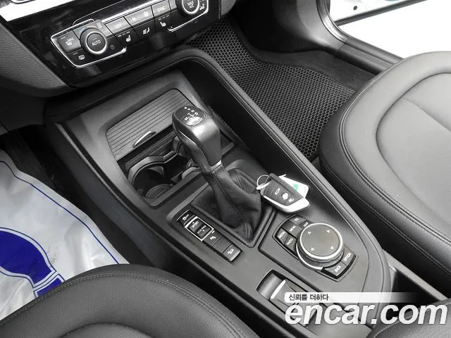 BMW X1 2016 thumb 5