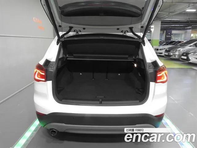 BMW X1 2016 thumb 6
