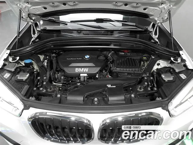 BMW X1 2016 thumb 7