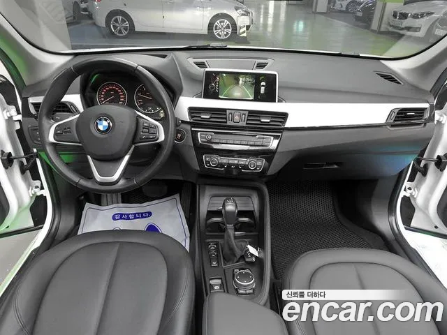 BMW X1 2016 thumb 9