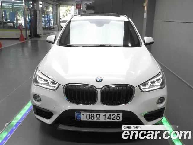 BMW X1 2016 thumb 11