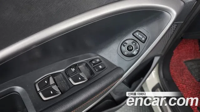 Hyundai Santa Fe 2012 thumb 11