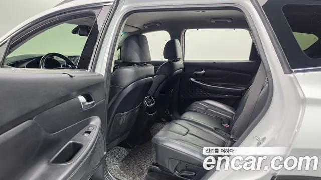 Hyundai Santa Fe 2020 thumb 12