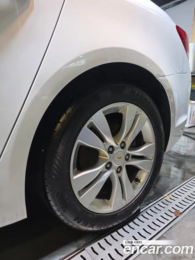 ChevroletGMDaewoo Cruze 2013 thumb 8