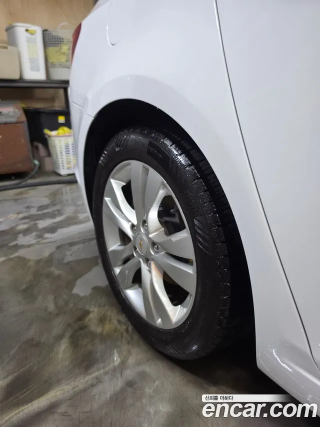 ChevroletGMDaewoo Cruze 2013 thumb 9