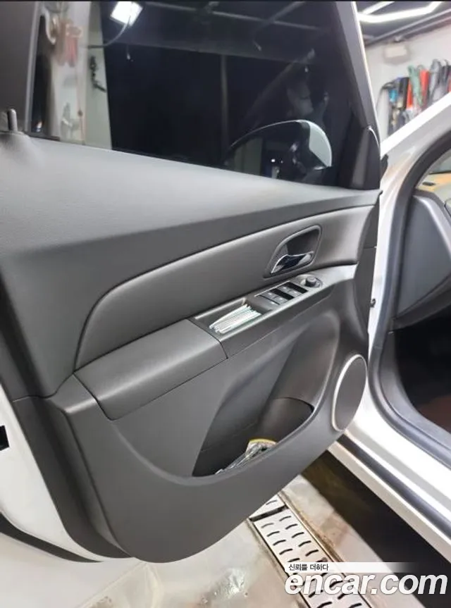 ChevroletGMDaewoo Cruze 2013 thumb 11
