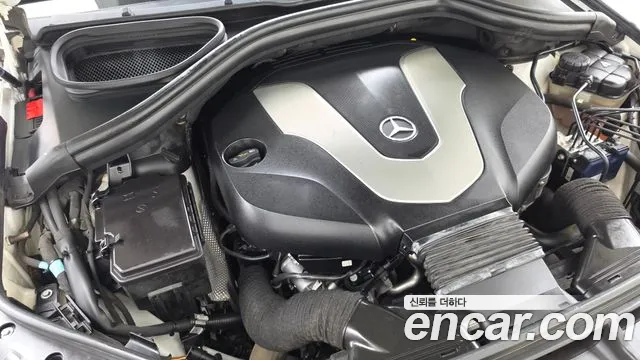 Mercedes-Benz GLE 2017 thumb 5