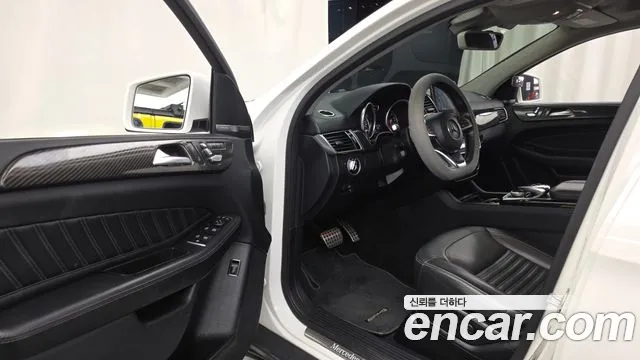 Mercedes-Benz GLE 2017 thumb 9