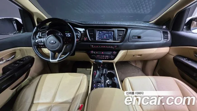 Kia Carnival 2018 thumb 7