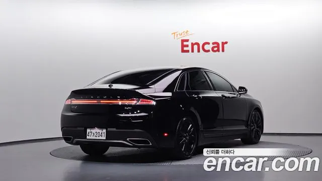Lincoln MKZ 2019 thumb 2