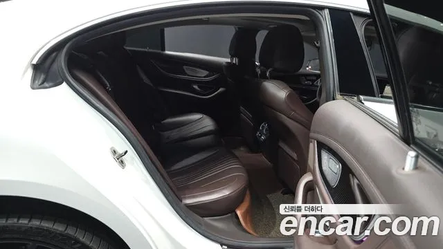 Mercedes-Benz CLS-Class 2018 thumb 12