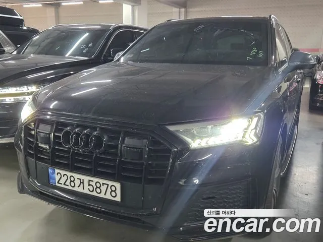 Audi Q7 2023 thumb 12