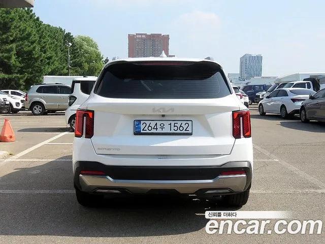 Kia Sorento 2023 thumb 3
