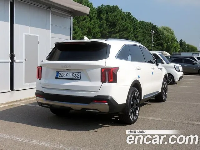 Kia Sorento 2023 thumb 4