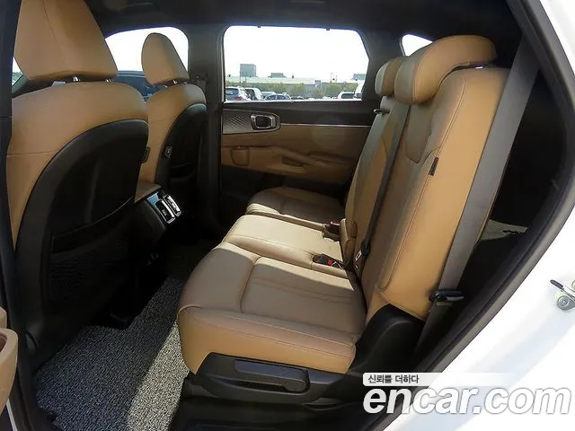 Kia Sorento 2023 thumb 6