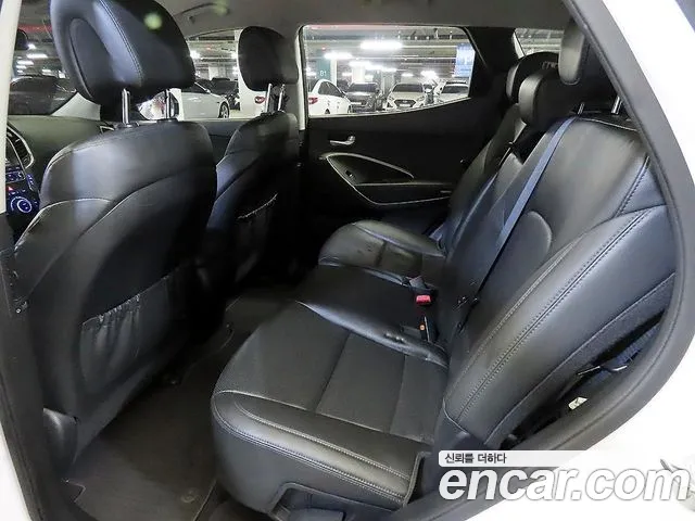 Hyundai Santa Fe 2016 thumb 6