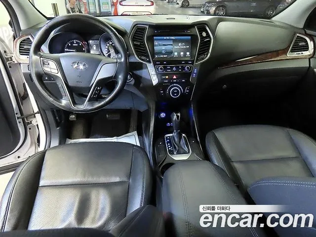 Hyundai Santa Fe 2016 thumb 9
