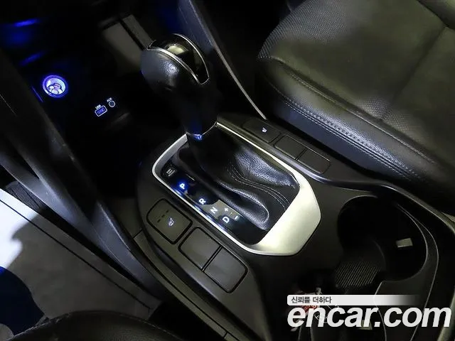 Hyundai Santa Fe 2016 thumb 12