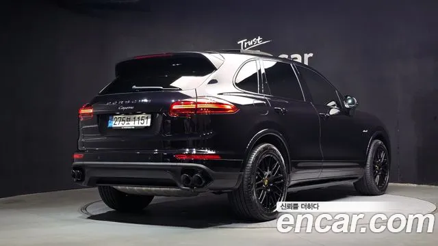 Porsche Cayenne 2017 thumb 2
