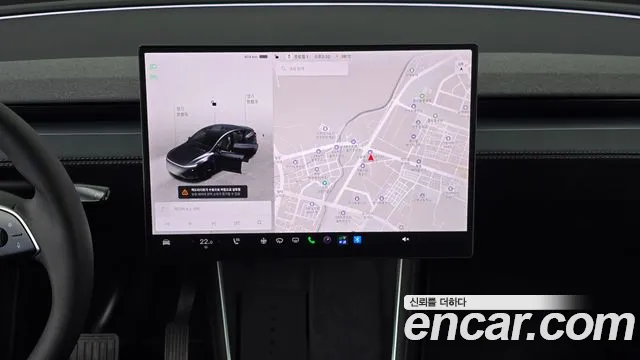 Tesla Model Y 2026 thumb 12