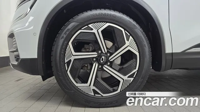 Renault-KoreaSamsung Koleos 2023 thumb 4