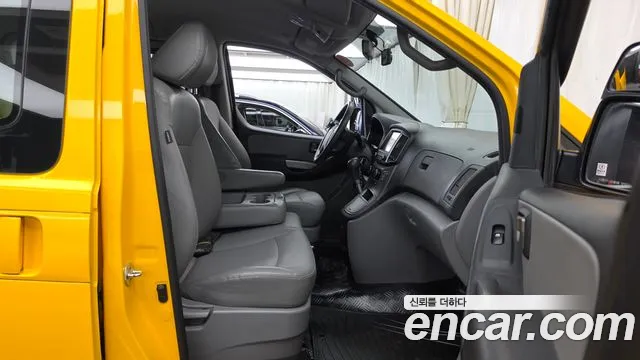 Hyundai Starex 2018 thumb 11
