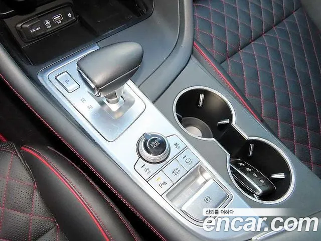 Genesis G70 2019 thumb 9
