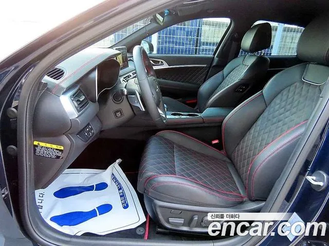 Genesis G70 2019 thumb 10