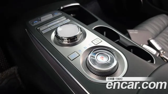 Genesis GV70 2022 thumb 9