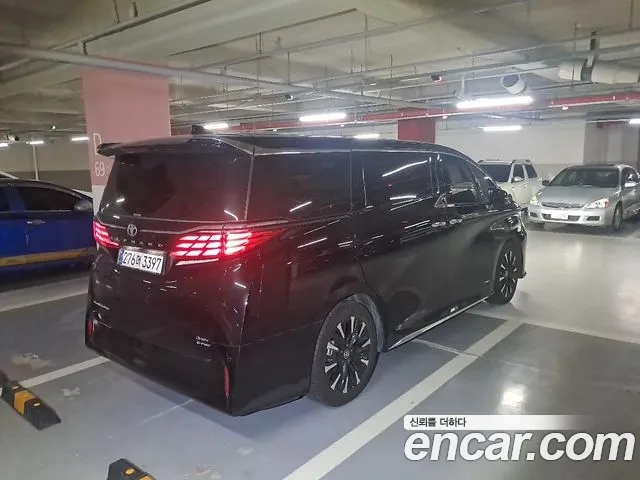 Toyota Alphard 2025 thumb 4