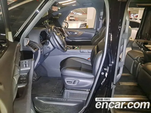 Toyota Alphard 2025 thumb 10