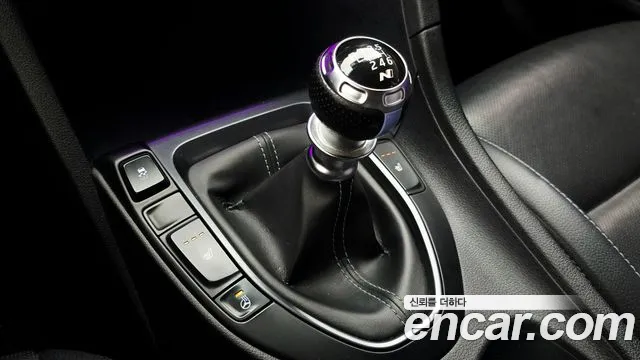 Hyundai Veloster 2018 thumb 9