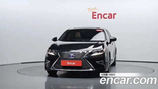 Lexus ES 2018 thumb 2