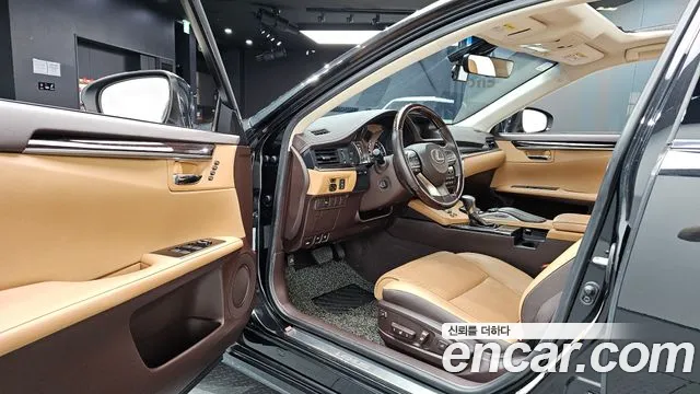 Lexus ES 2018 thumb 9