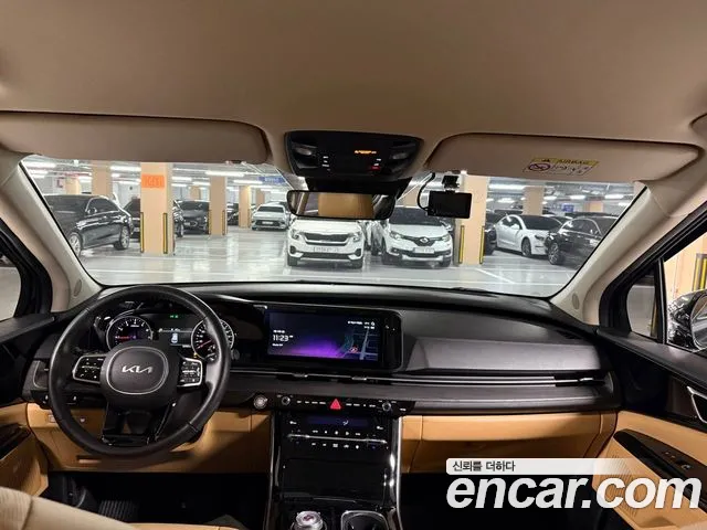 Kia Carnival 2023 thumb 5