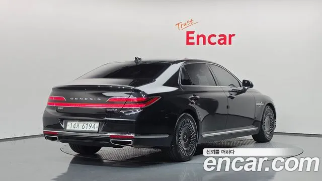 Genesis G90 2019 thumb 2