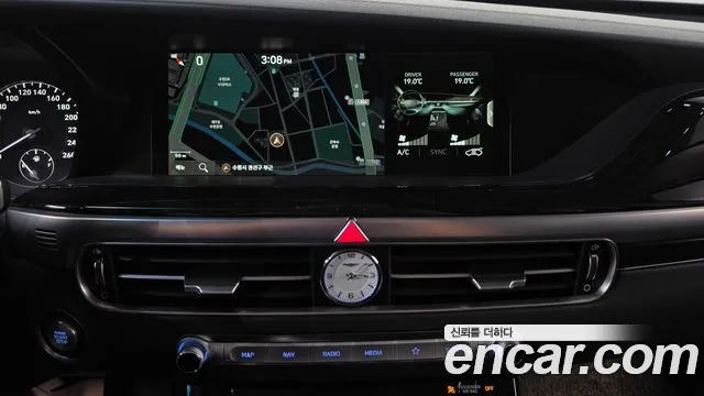 Genesis G90 2019 thumb 12
