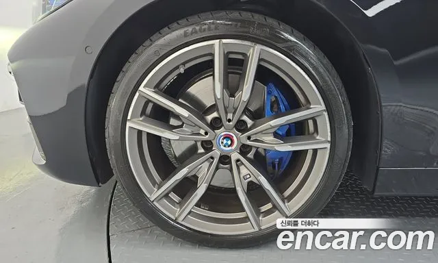 BMW 4-Series 2021 thumb 5