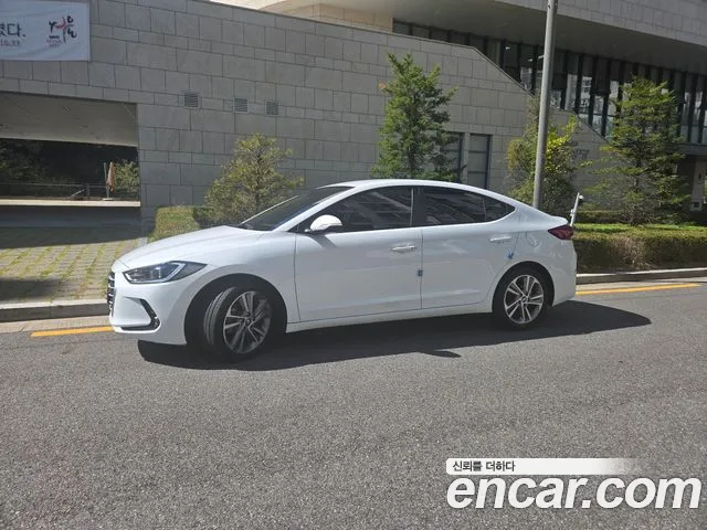Hyundai Avante 2018 thumb 3