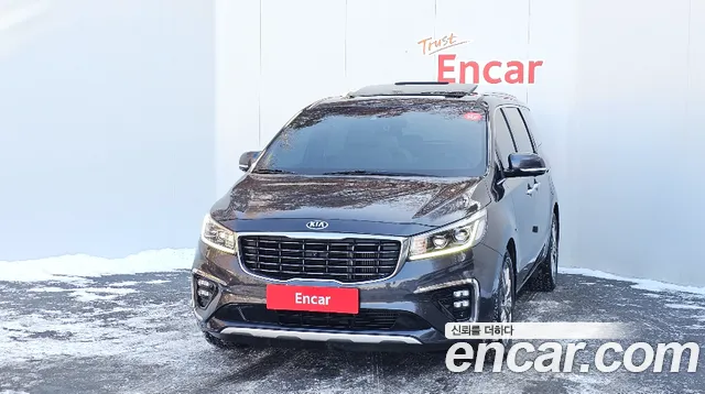 Kia Carnival 2018 thumb 3