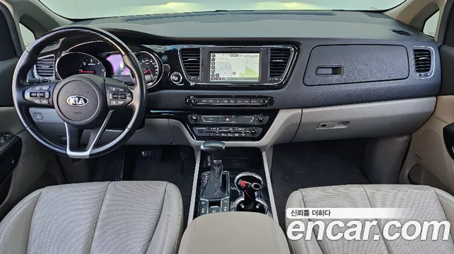 Kia Carnival 2018 thumb 7