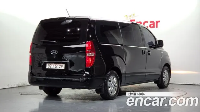 Hyundai Starex 2020 thumb 2