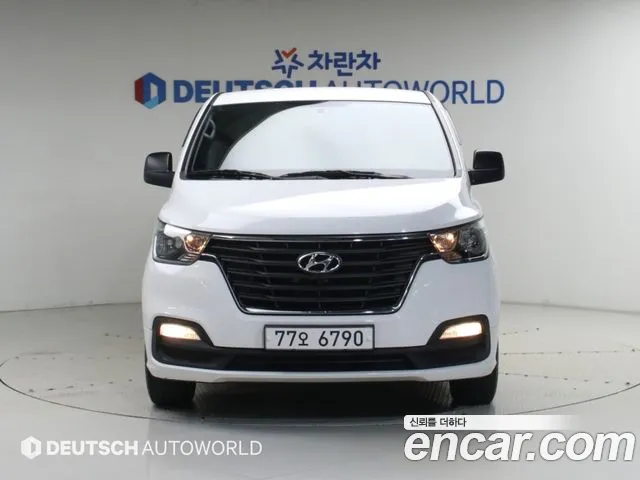Hyundai Starex 2018 thumb 3
