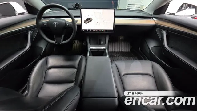 Tesla Model 3 2021 thumb 6
